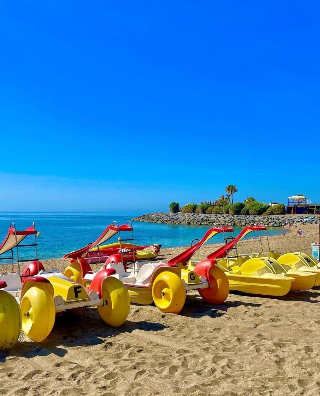 Apartment Benalbeach Holidays. Vistas Al Mar.