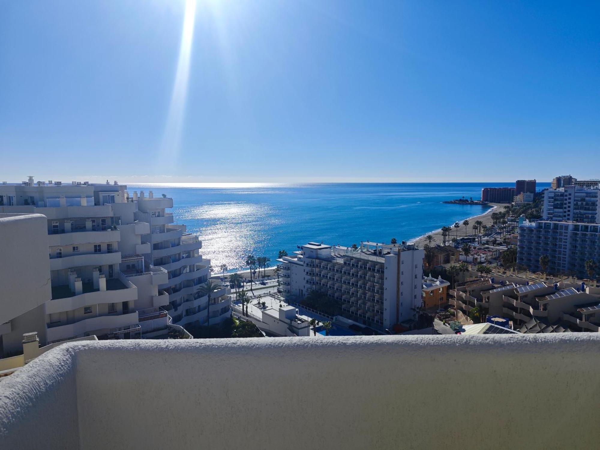 Benalbeach Holidays. Vistas Al Mar. Apartment Benalmádena