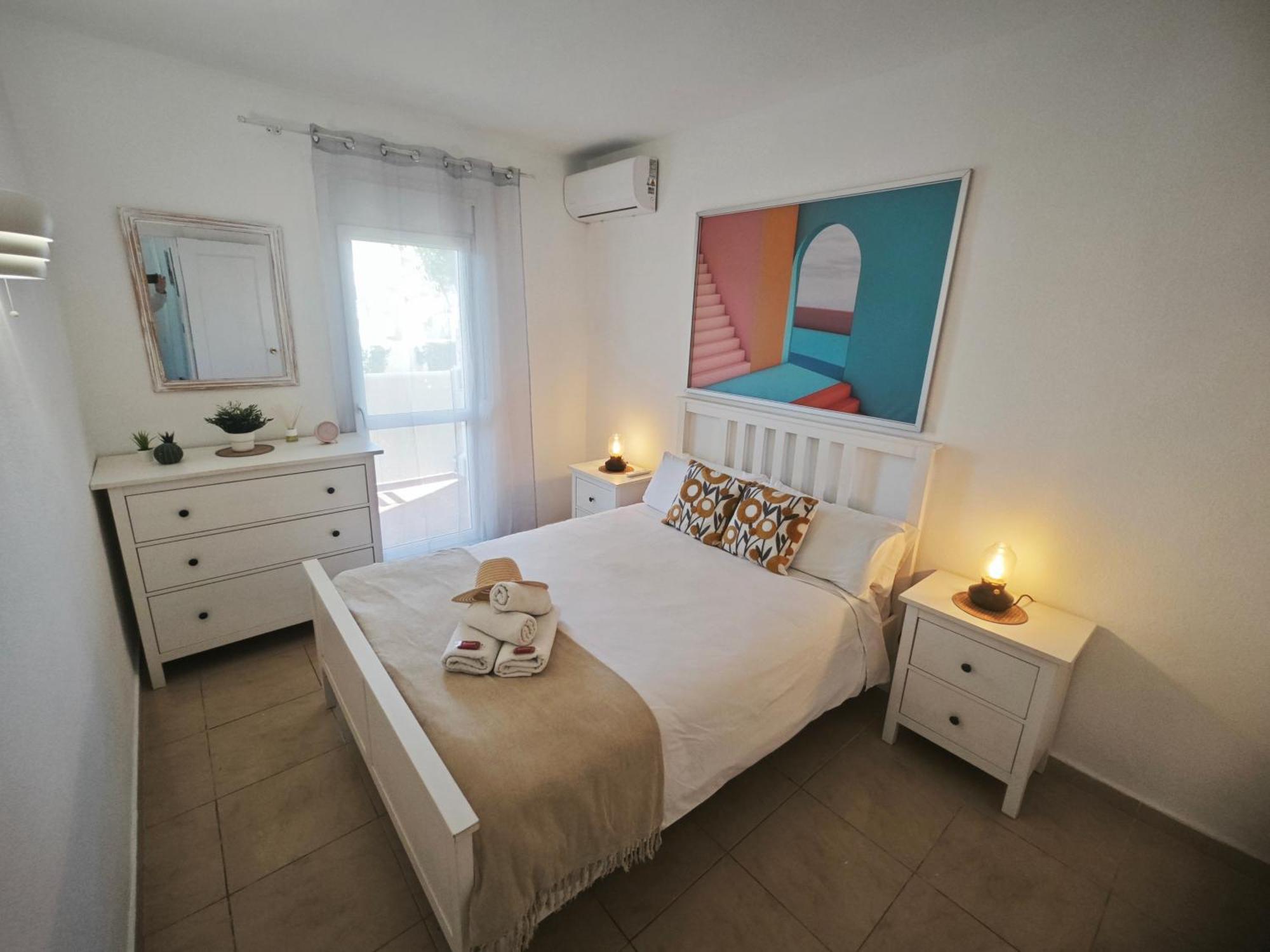 Benalbeach Holidays. Vistas Al Mar. Apartment *