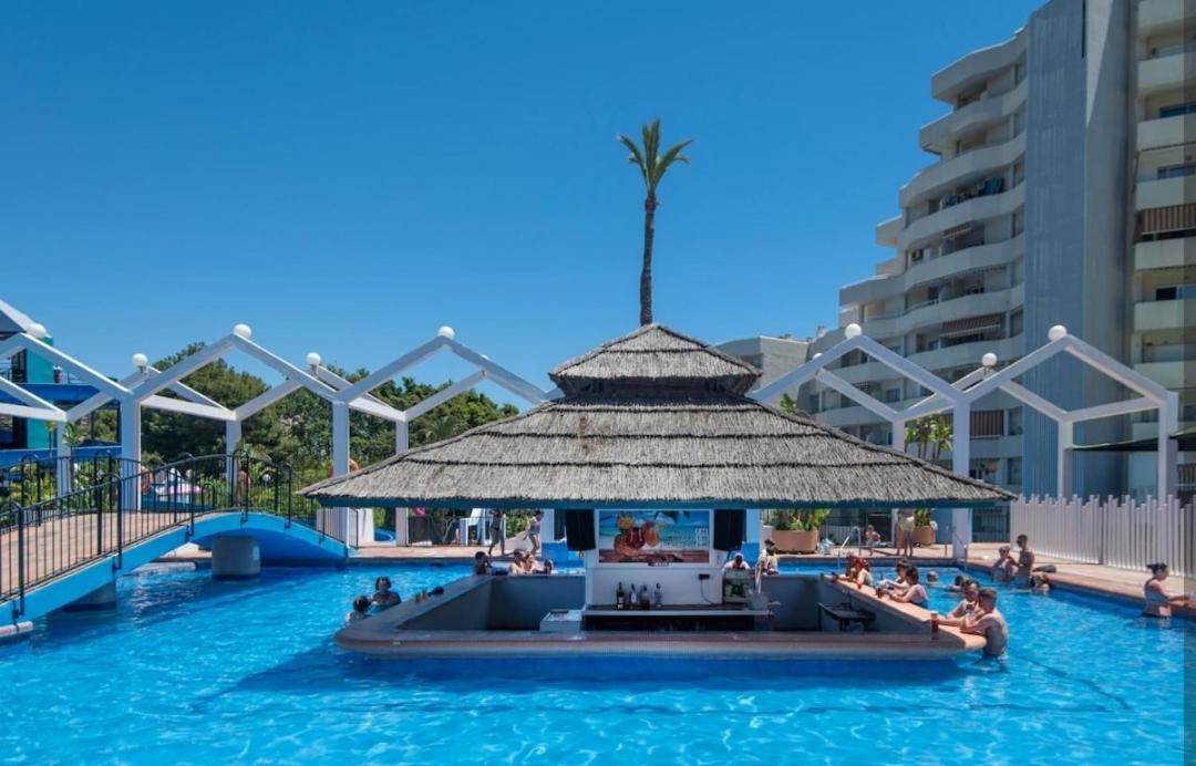 Apartment Benalbeach Holidays. Vistas Al Mar. Benalmádena